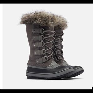 Sorel Joan of Arctic Women's Charcoal and Black Fur-Trimmed Boots